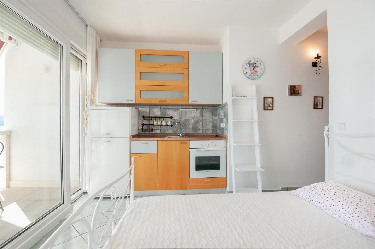 Apartments Gordana Локва-Рогозница Экстерьер фото